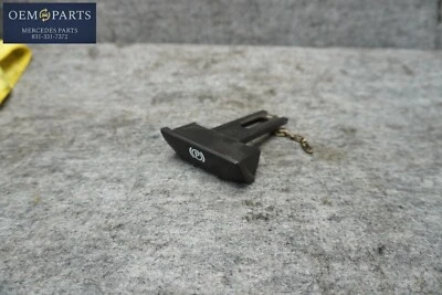 Interruptor botón estacionamiento freno mercedes w126 560sel 420sel 400se oem Foto 1 de 4