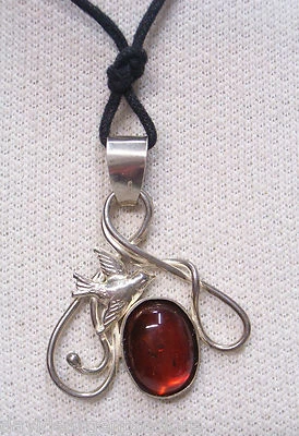 Ciondolo in ARGENTO 925 con AMBRA naturale cabochion e girocollo - Immagine 1 di 3