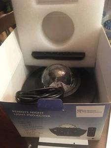 Night Light Projector With Remote - party light -mood light - Picture 1 of 5