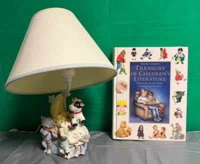 La vaca saltó sobre la luna lámpara y tesoro de literatura infantil de Sage Foto 1 de 4