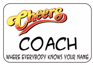CHEERS COACH NOME DISTINTIVO COSTUME HALLOWEEN SPILLA RETRO COSPLAY PROP - Foto 1 di 2