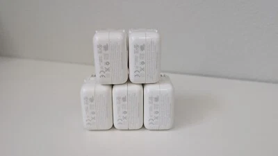Apple A1357 10W USB Power Adapter for iPhone, iPad and iPod - White (Pack of 5) - Image 1 of 4