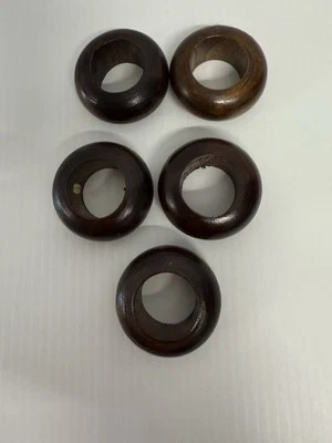 Juego de 4 servilleteros de madera vintage de bambú hechos en Taiwán comedor retro redondo Foto 1 de 4