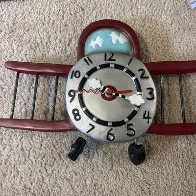 Reloj de pared para avión Scratch & Dent Allen Designs Foto 1 de 4