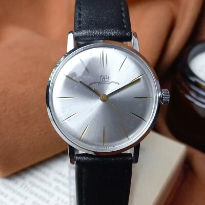 Vintage Watch Luch Vimpel Ultra Slim Soviet Wristwatch Men's Cal.2209 Serviced - Image 1 of 4