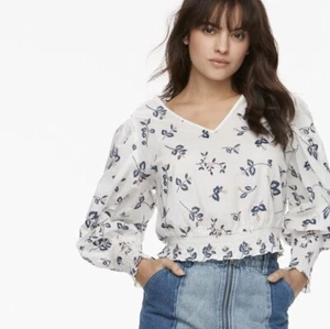 K/lab Juniors' Floral Embroidered Smocked Top Shirt Blouse NWT Size M $58 - Picture 1 of 7