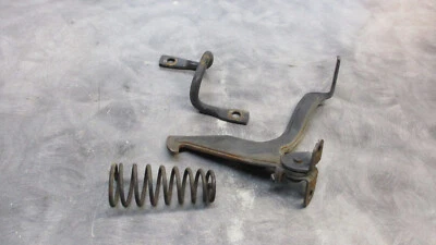 Pontiac Grand Prix 1976 1977 capó pestillo de seguridad con delantero y resorte Foto 1 de 4