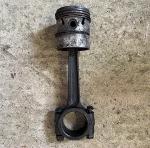 1 x Vintage Original MOWOG / Morris Con Rod & Piston 15569 - USED - Picture 1 of 5