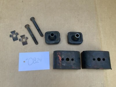 GM C10 1982 CHEVY C10 350 V8 TRUCK RUBBER LOWER & UPPER MOTOR MOUNT SET - Image 1 of 4