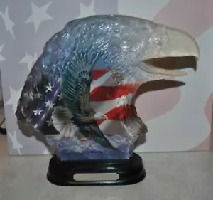 De colección Bradford Exchange ""God Bless America"" Símbolos de la estatua del espíritu de una nación - Imagen 1 de 3