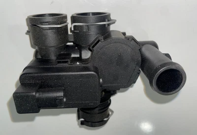 Mercedes-Benz HVAC Heater Control Valve - 211-832-05-84 - For E500, E320 & More - Image 1 of 4