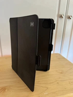 P8. Speck Balance Folio Case for Apple iPad Pro 11" (2018-2022) & Air (2020-2022 - Image 1 of 4