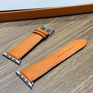Apple Watch Hermès Veau Epsom Feu Orange 49/46mm 42/44/45mm Single Tour [N.MINT] - Picture 1 of 6