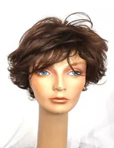 Frenchy Tony of Beverly synthetische Perücke Standard Kappe neu ohne Etikett Display Farbe 6 mittelbraun - Bild 1 von 6