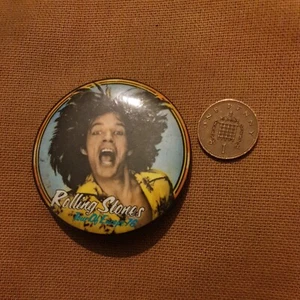 ROLLING STONES TOUR OF EUROPE 1976 LARGE ORIGINAL VINTAGE BADGE - MICK JAGGER  - Bild 1 von 2