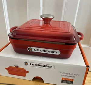 Le Creuset Signature Gusseisen quadratischer Röster flache Auflauf-Kirsche 24 cm NEU - Bild 1 von 10