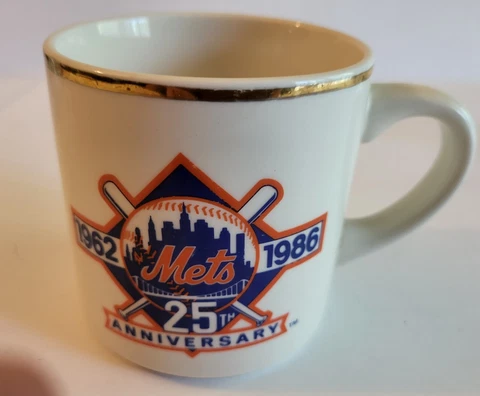 NEW YORK METS "25th Anniversary 1962-1986 World Champions Mug" Cover