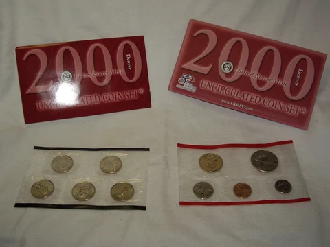 2000-D US Uncirculated Coin Set (10) Coins w/ envelope and details Cover