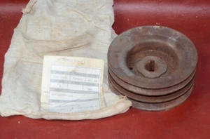 NOS 1968-73 Cub Cade Center Pulley 48" 3 Spindel Deck Rasenmäher t IH-489395-R2 - Bild 1 von 13