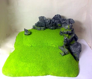 warhammer/ warhammer 40k war game SCENERY  BIG ROCKY HILLS PAINT  - Picture 1 of 1