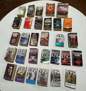 Vintage Lot of 30 Stephen King Paperback Softcover Books Horror W/19 Signet READ - Picture 1 of 23