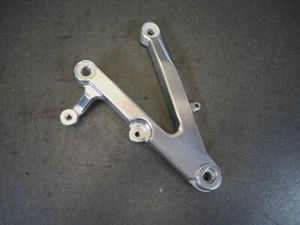 HOLDER BRACKET , R.STEP FR YAMAHA R1 2001 5JJ-27443-00 18928 - Picture 1 of 5
