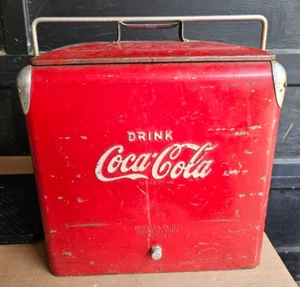Coca Cola COKE Ice Chest Picnic Cooler Acton Mfg. Años 50 De Colección Abridor de botellas/bandeja - Imagen 1 de 20