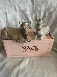 NAO VON LLADRO KRIPPE KALB #309 & ESEL #310 MARKE NEU IM KARTON TIERE WEIHNACHTEN KOSTENLOSER VERSAND - Bild 1 von 10