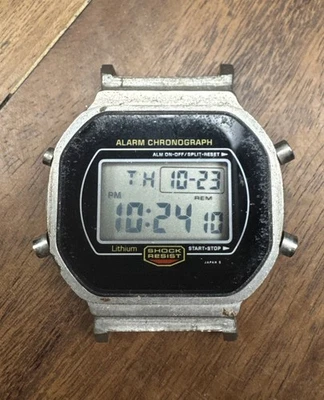 Casio DW-5700 module 901 G-Shock 200m Digital Watch Alarm Chrono Made in Japan - Image 1 of 4