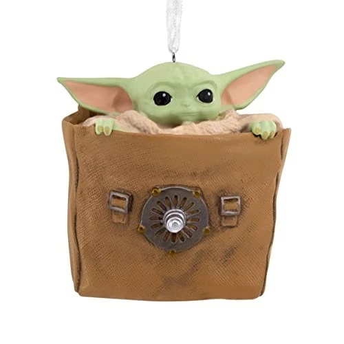 Ornamento Mandalorian Star Wars Hallmark (The Child Grogu na bolsa) - Imagem 1 de 2