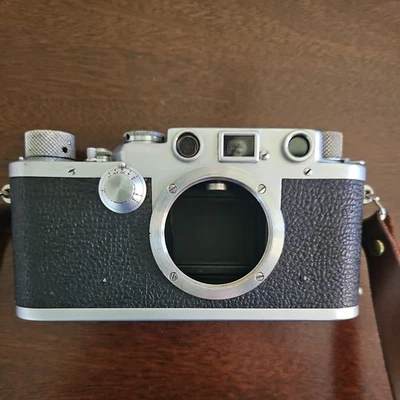 Cámara Leica Leitz 3F, IIIF S/N 584482 de 1951 la semana pasada CLA, d Foto 1 de 4