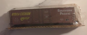 HO Details West Southern Pacific 50' Double Plug Box Car SP 696425 RTR w/KD's - Picture 1 of 10