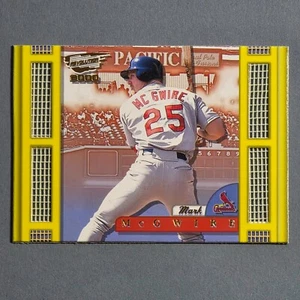 2000 Pacific Revolution Foul Pole Net-Fusions #16 Mark McGwire Cardinals Insert - Picture 1 of 1