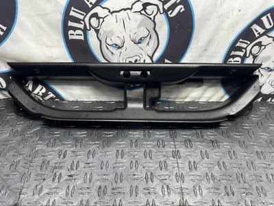 2003-04 Ford Mustang Mach One Grille Insert 284 - Image 1 of 4