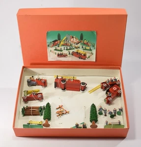 Reiner Flath - Erzgebirge Seiffener FEUERWEHR SET brennendes Haus Leiterwagen - Bild 1 von 5