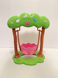 Entzückende Lil' Cutesies Schaukel passt den meisten Puppen bis zu 10 Zoll - Bild 1 von 4