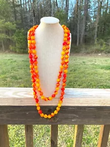 Collar largo de cuentas de seda naranja mixto, cadena ajustable amarilla y roja para mujer - Imagen 1 de 4