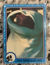 1982 Topps E.T. The Extra-Terrestrial #61 “All Bundled Up!" Trading Card MINT