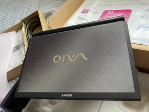 Sony VAIO VGN-TZ21VN/X UK Model #71 - Picture 1 of 18
