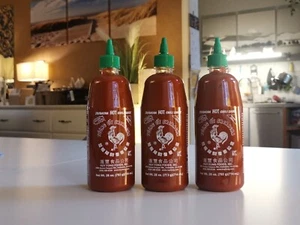 3x ORIGINAL ✅✅✅ Sriracha Hot Chili Sauce Huy Fong Food 3x793g 12oz.OHNE GLUTAMAT - Bild 1 von 1