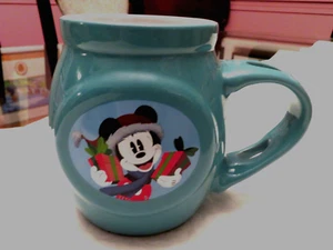 DISNEY COFFEE CUP - CHRISTMAS MICKEY MOUSE W/ PRESENTS - Picture 1 of 4