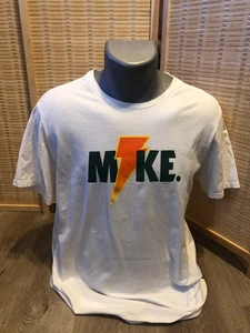 Air Jordan Nike SS Camicia Uomo Manica Corta "MIKE" Bianca con Stile Gatorade L - Foto 1 di 9