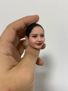 1:6 Lisa asiatisches Stern Mädchen Kopf Skulptur geschnitzt für 12" weibliche Actionfigur Körper - Bild 1 von 6