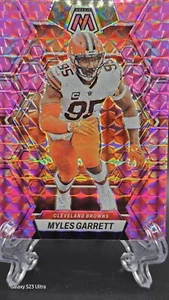 2023 Panini Mosaic Football Pink Camo Prizm Myles Garrett #51 - Bild 1 von 8