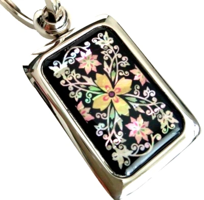 Mother of Pearl Lacquer Keyring Floral Patterns Jeolla-Namdo Korea Fine Quality  - Image 1 of 4