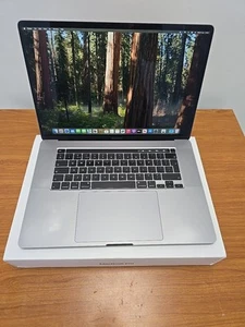 Ordinateur portable Apple MacBook Pro 16 pouces 2019 Core i9 2,3 GHz 1 To SSD 16 Go RAM - Photo 1/10
