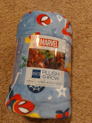 Big One Marvel Holiday Xmas Spider-Man Oversized Plush Throw 5ft x 6ft Blue NEW - Image 1 of 4