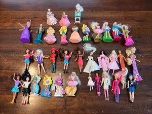 Lotto 35 bambole vintage anni '90 McDonalds BARBIE sfuse alcune recenti la maggior parte anni '90 - Foto 1 di 23
