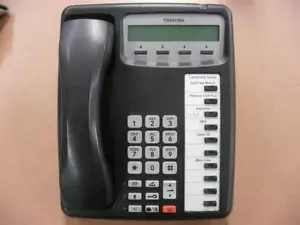 Toshiba IPT2010-SD Telefon - Bild 1 von 2
