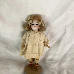 Seltene kleine deutsche Kestner Schmollmund Puppe - Bild 1 von 3
